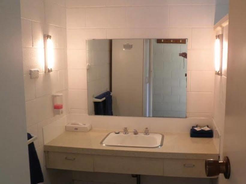 Enfield Motel Adelaide Bagian luar foto
