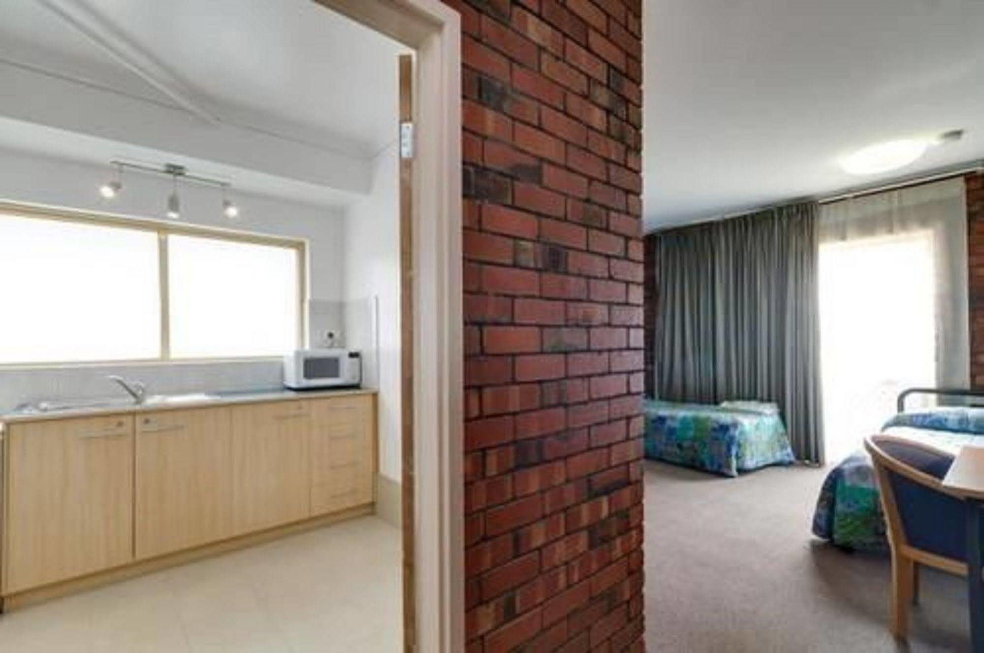 Enfield Motel Adelaide Bagian luar foto